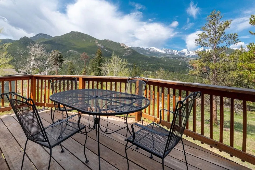 Salmans Bear Cove Family Vacation At Windcliff 4 Bedroom Home by RedAwning