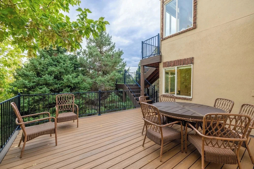 Huge 4,000 Sq Ft Basecamp: Walk to Bell Canyon