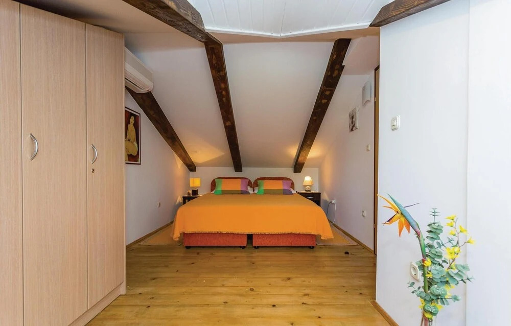 Nice Home in Dubrovnik With Wifi and 1 Bedrooms