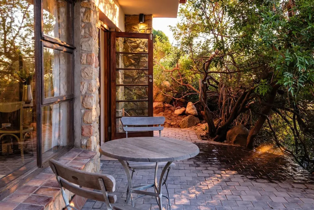 Luxurious Camps Bay Retreat w Sea Views Rock Residence