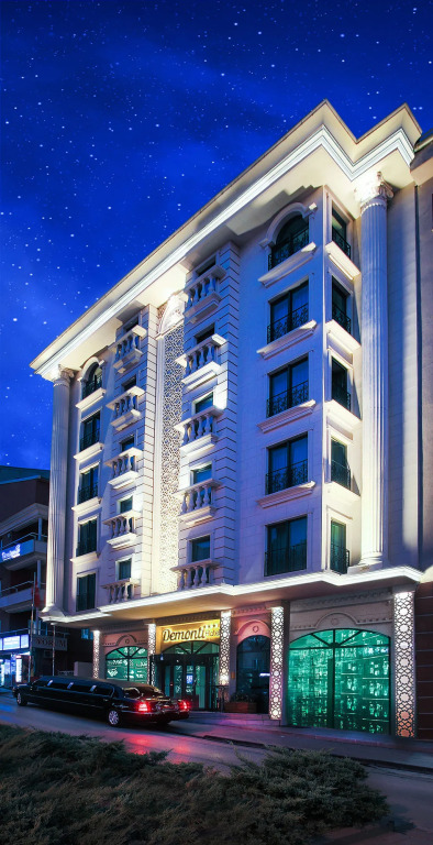 Demonti Hotel
