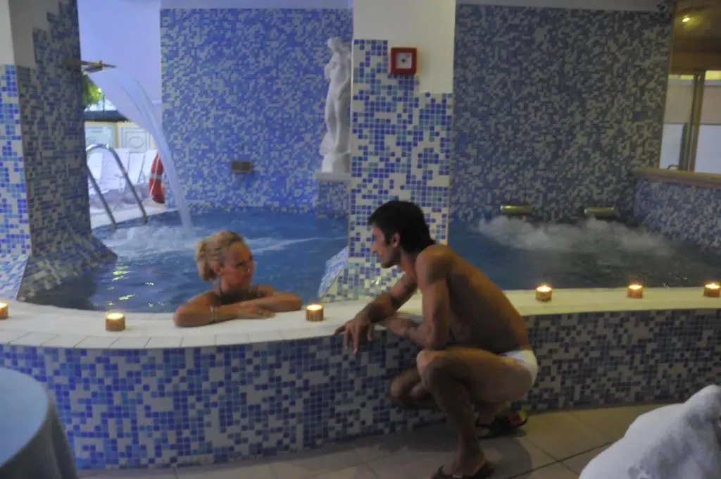 Hotel Embassy