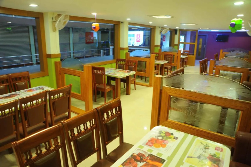 Castle International Premium Hotel