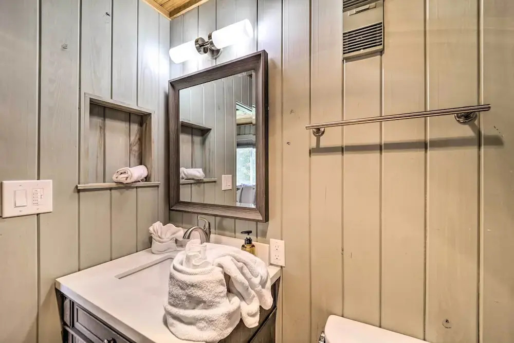 Walk to Ski Slope: Sugar Mountain Condo w/ Balcony