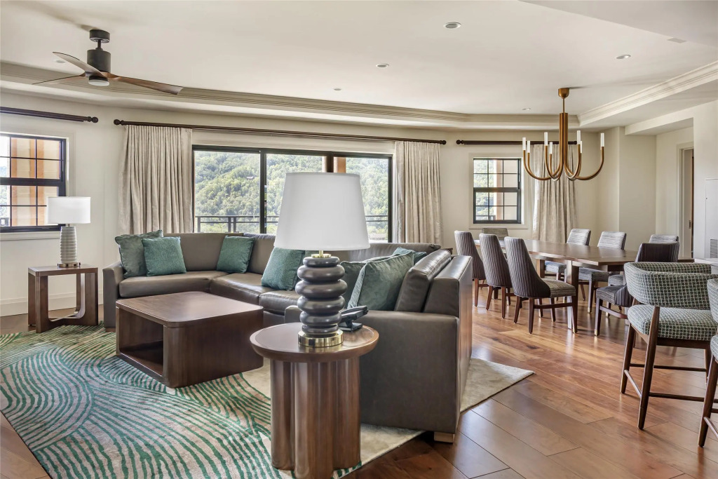 Hilton Vacation Club Mill Springs Lodge Pigeon Forge
