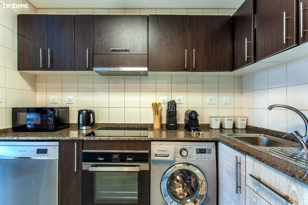Trendy Studio in the of the Marina Bnbme Homes