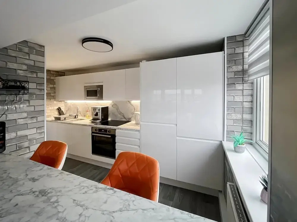 Central Brighton 2-bedroom Apartment 1 Double & 2 Single Beds Sleeps 4