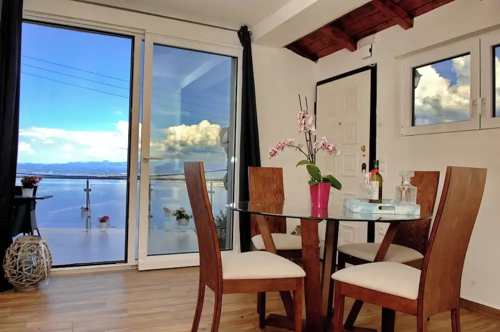 Ilektra Studio Apt with Sea View