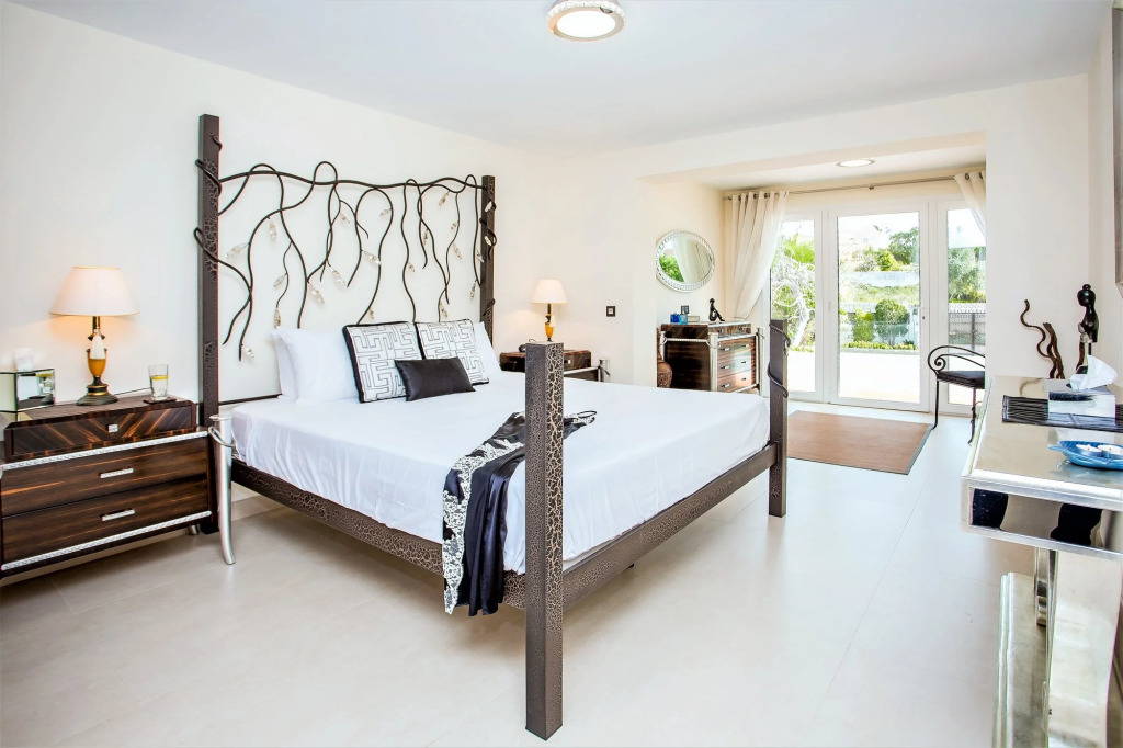 4 B/R  VILLA by Puerto Banus & Sea 5 m ✴️✴️✴️✴️✴️