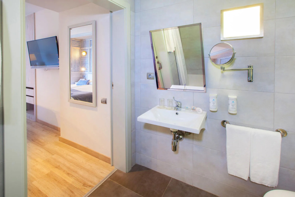 Corallium Beach by Lopesan Hotels