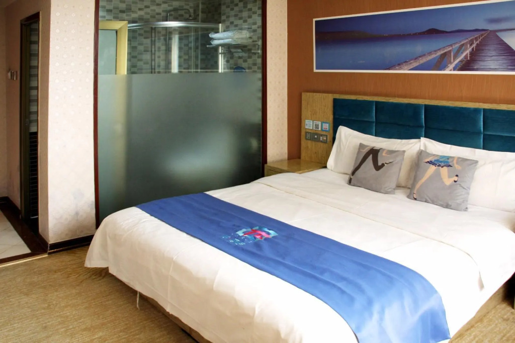 Pai Hotel (Beijing Happy Valley Dayangfang Road)