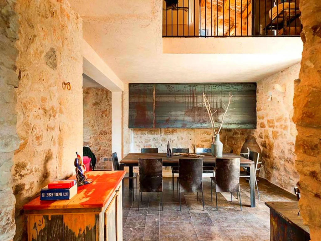 Lush Holiday Home in Ragusa with Pool & Antique Interiors