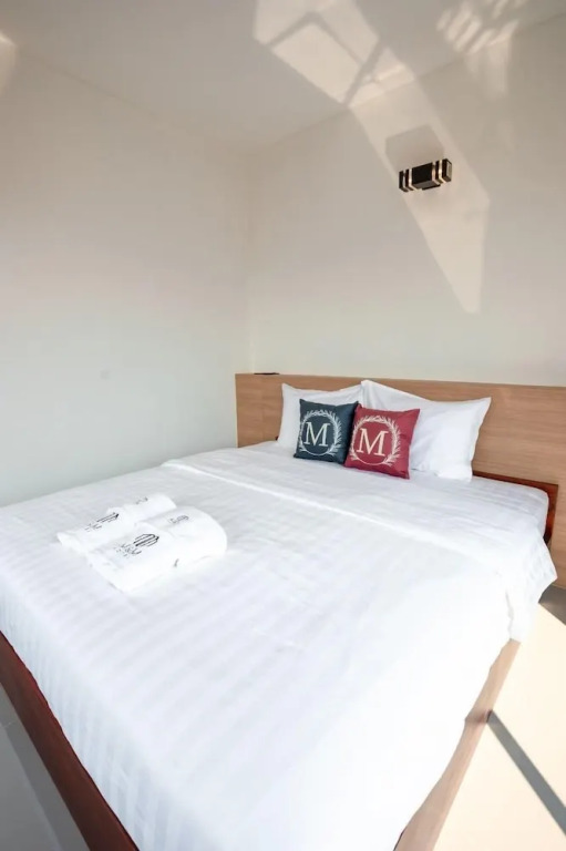 M&M Hotel