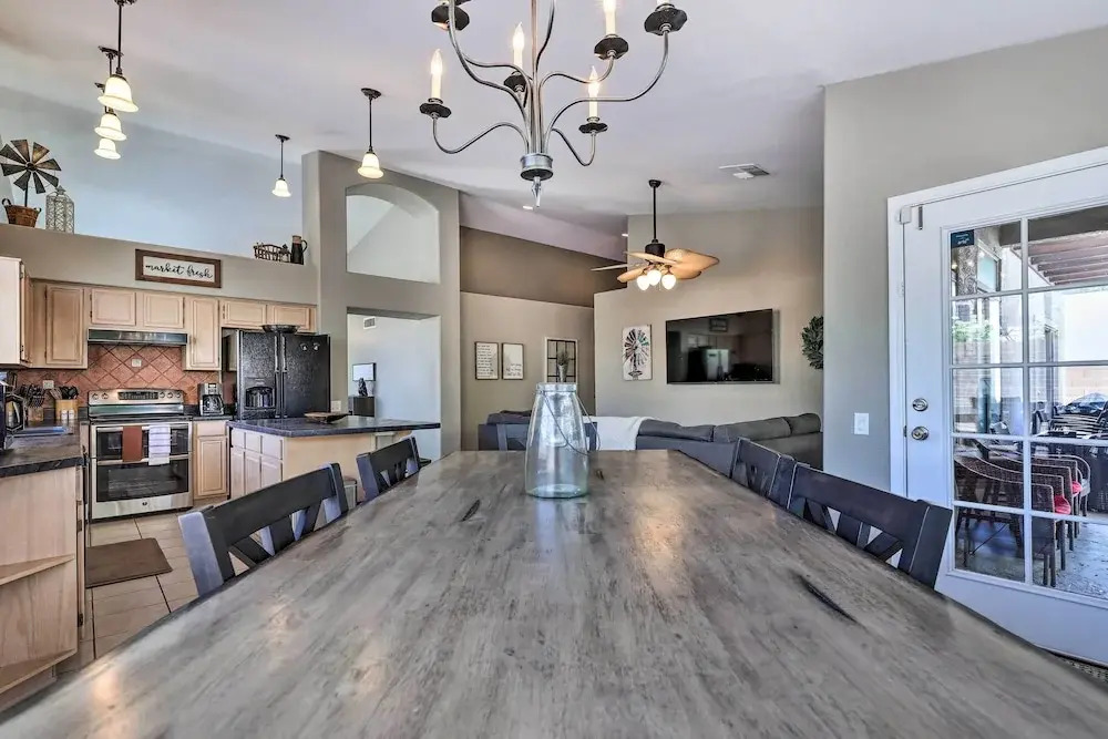 Beautiful Backyard: Comfortable Phoenix Getaway!