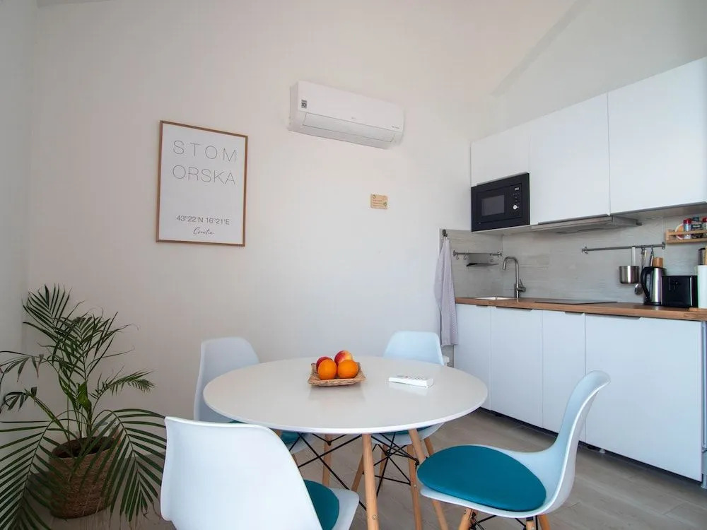 Sunny Apartments