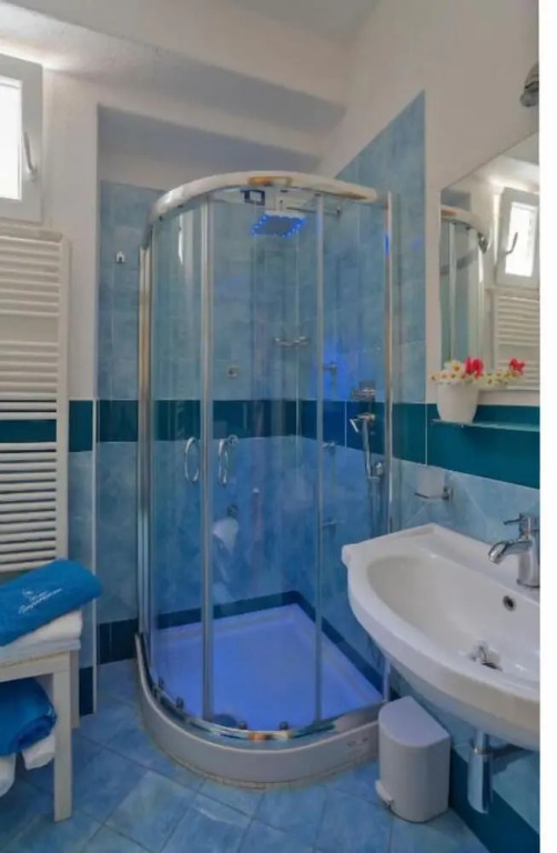 Room in B&B - Standard Double or Twin Room in Ischia per 2 People