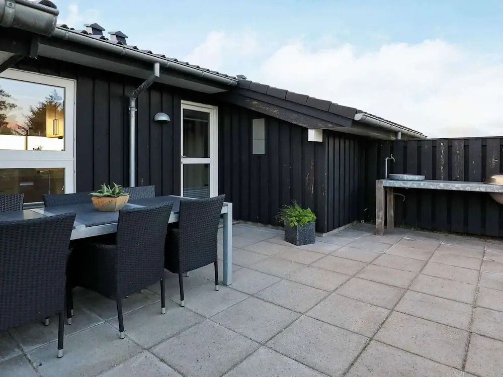 Vibrant Holiday Home in Jutland near Sea