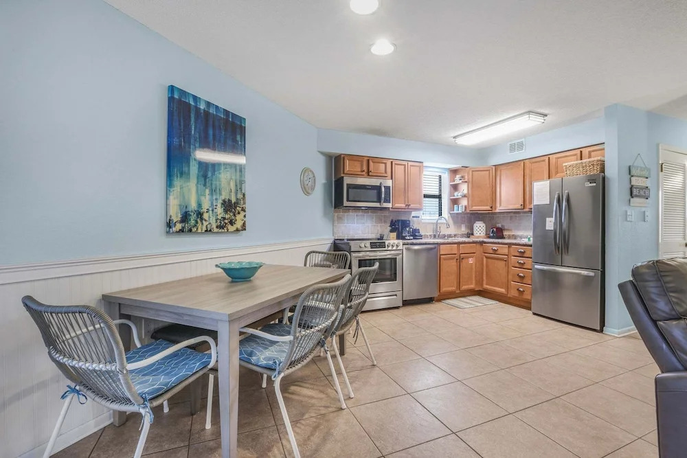 Sandpiper 1C- Stylish Gulf-side Affordable
