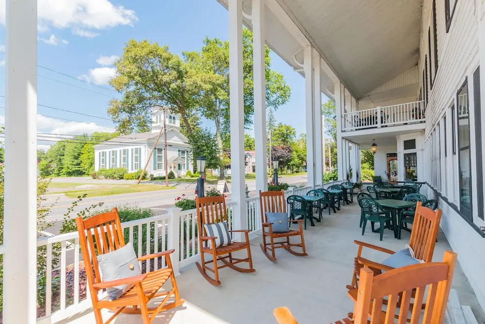 Historic Hotel Broadalbin