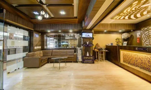 Hotel La 365 Residency