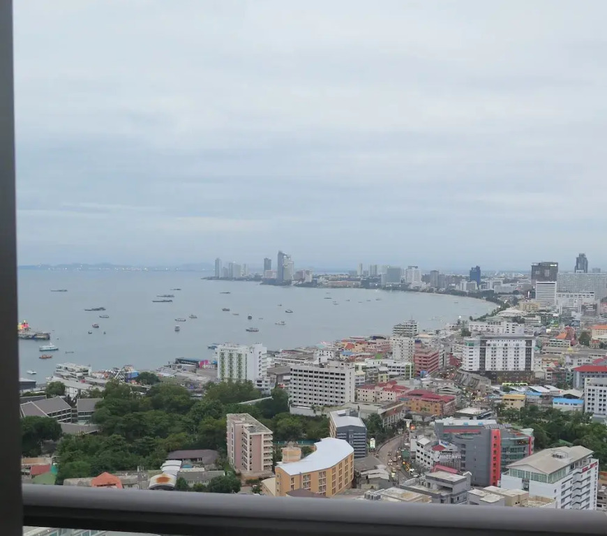3110 - 2 Bedroom Seaview Deluxe Apt Unixx Pattaya