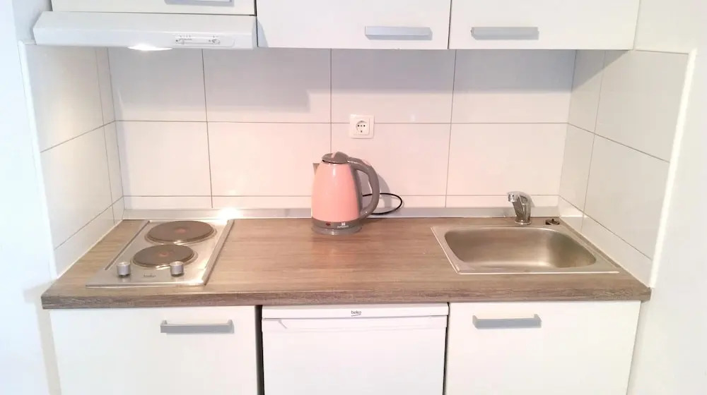 Studio in Sumartin, With Wonderful sea View, Furnished Balcony and Wif