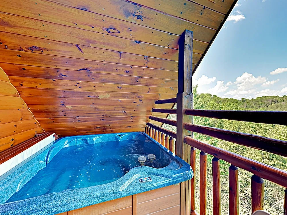 New Listing! 2 Luxe Mountain S, Sleeps 24! 7 Bedroom Cabin
