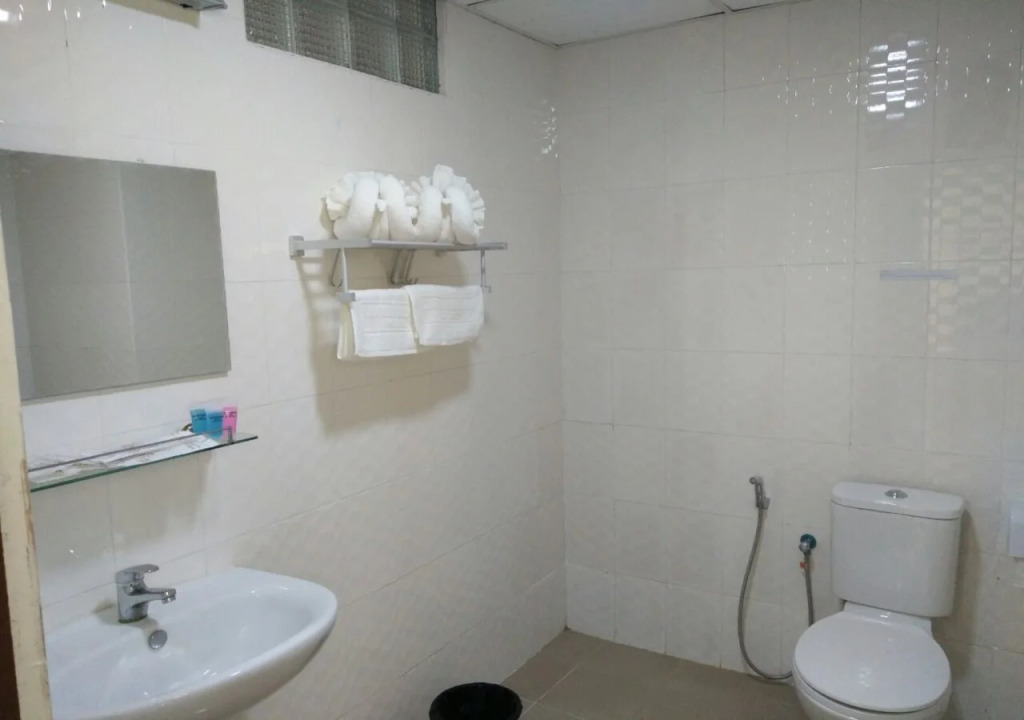 Taw Win Yadanar Hotel