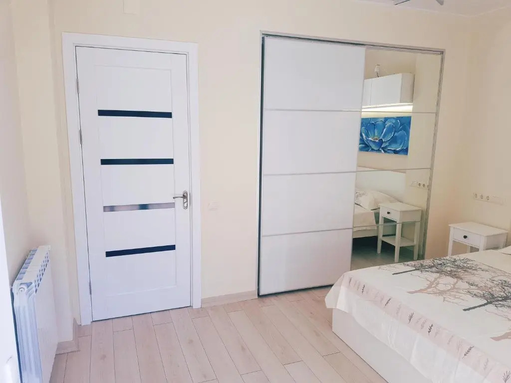 J.R Apartment in the sea