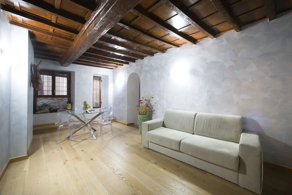 Parione 8 - Keys Of Italy