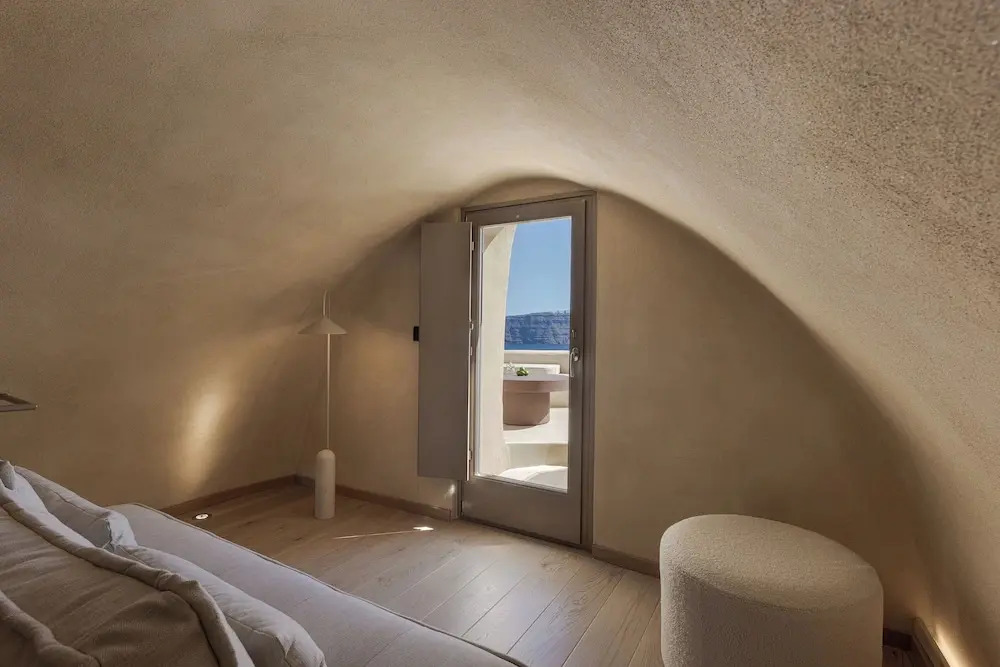 Caldera's Dream Cave House with hot tub