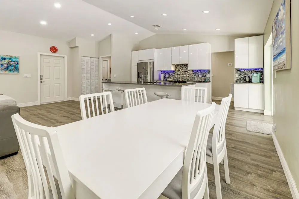 2 Mi to Deerfield Beach: Home w/ Outdoor Oasis!