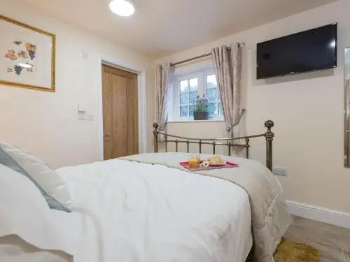 Kingfisher Cottage