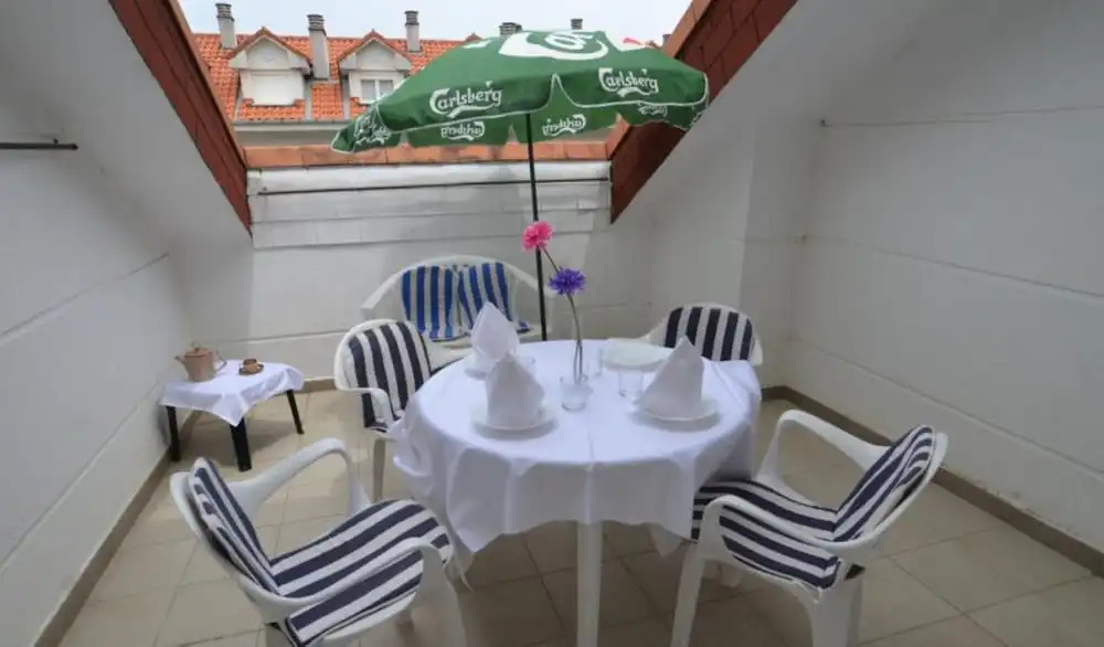 Apartment - 2 Bedrooms with Pool - 107901
