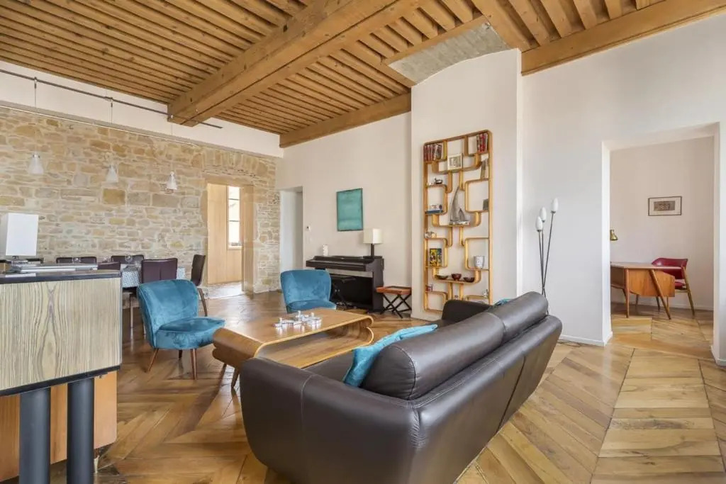 Capucins - 2 chambres et un bureau au calme - - Appartement 2beapart