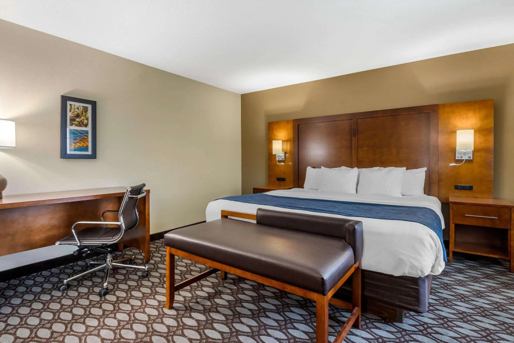 Comfort Inn Story City - I-35 near Ames