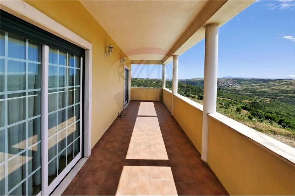 Villa With 3 Bedrooms in Igreja Nova, With Wonderful Mountain View, Pr
