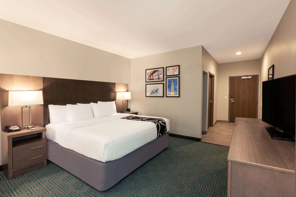 La Quinta Inn & Suites by Wyndham Lafayette Oil Center