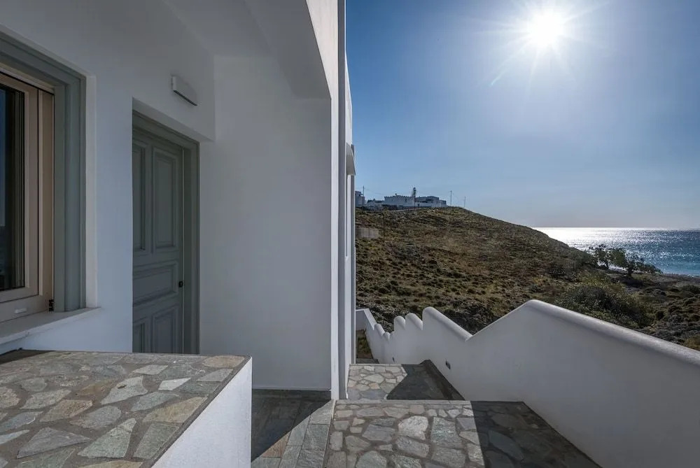 Remezzo Suites