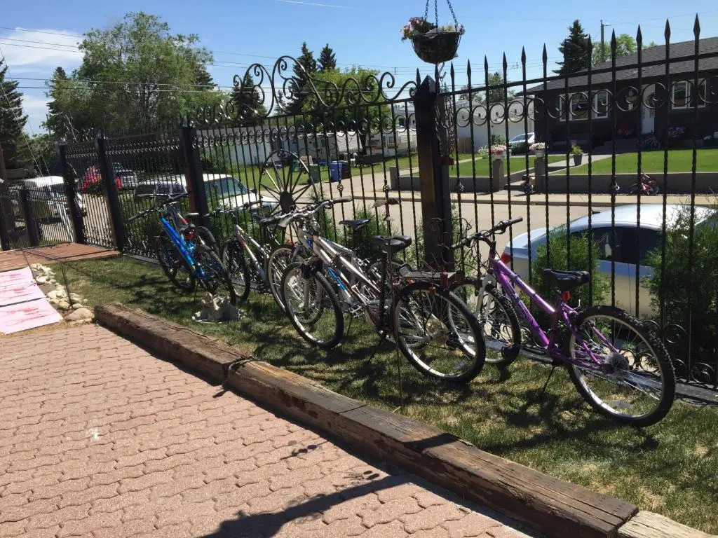 The Calgary Hub hostel style Home