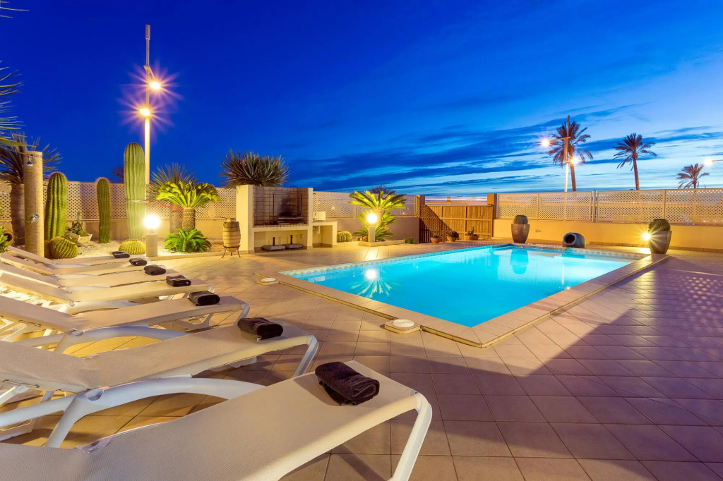 Villa in Ibiza Town Sleeps 14 16 - Villa Campo Sol