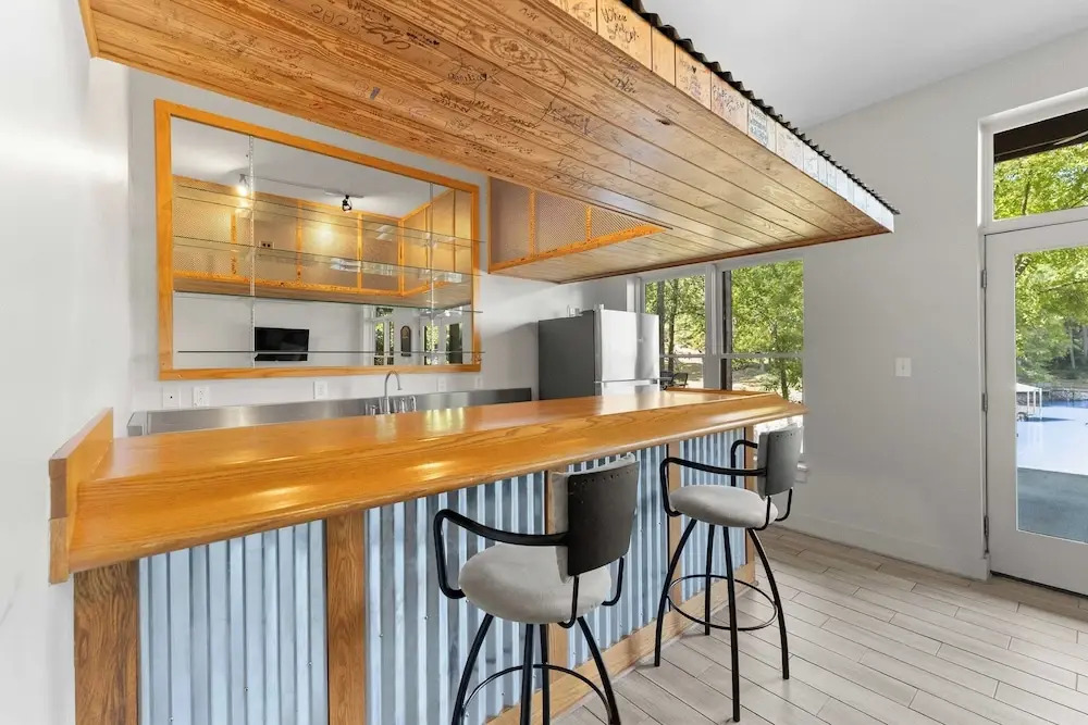 Mi Casa, Su Casa by Avantstay Lakefront Escape