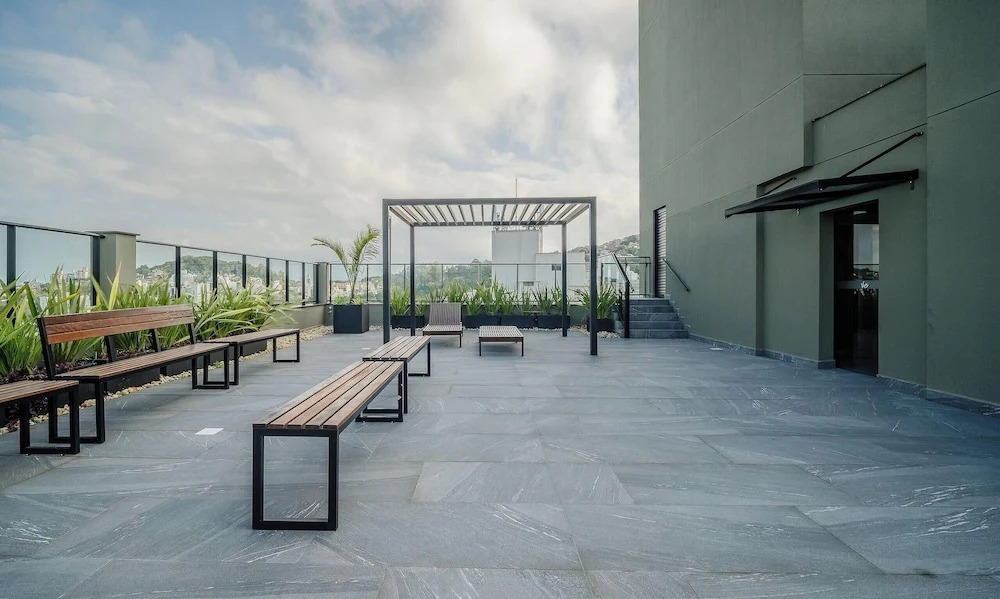 Modern and Fully Equipped Apartments Just Minutes From Lagoa da Conceicao and the Beach - VTD
