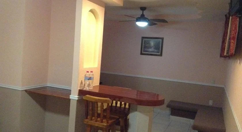 Hotel Casa Blanca
