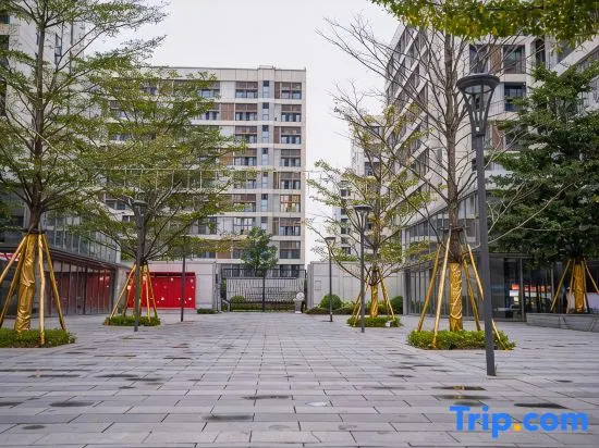 Tropical International Apartment (Guangzhou Baiyun Airport Qingtang Subway Station)