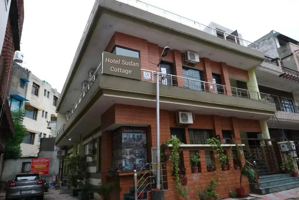 OYO Flagship 70111 Hotel Sudan Cottage