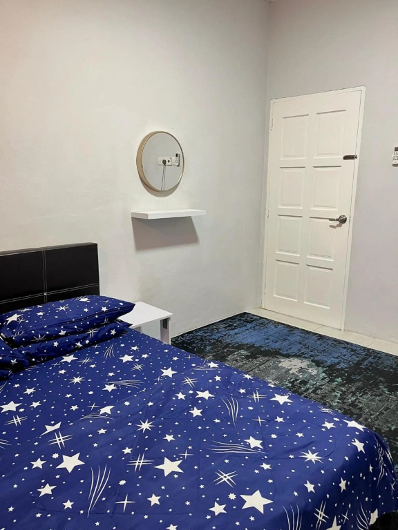 Aina Guest House