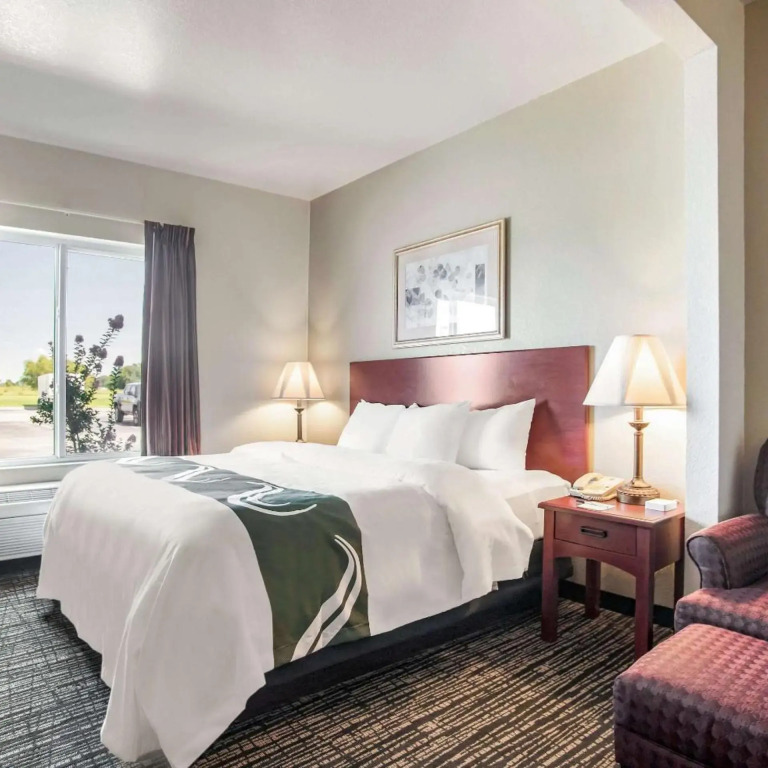 Quality Inn Parsons North