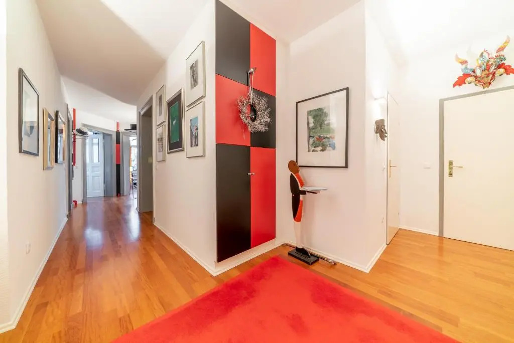Id 6750 | Private Apartment