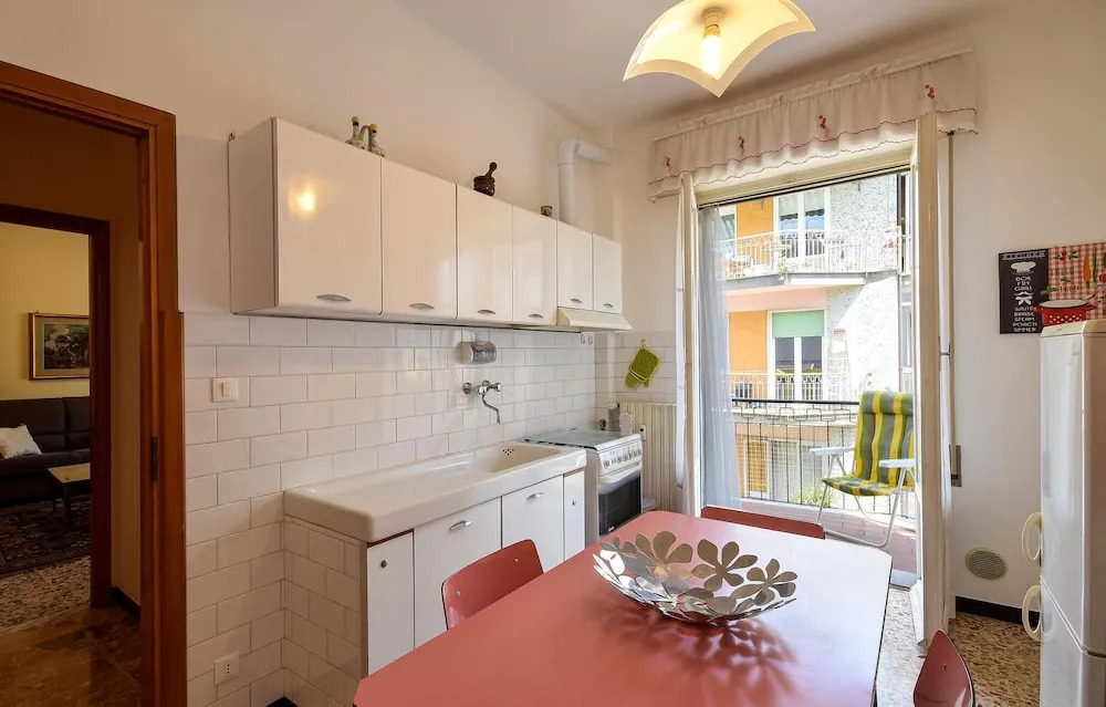 Nice Apartment in Albenga With Wifi and 1 Bedrooms